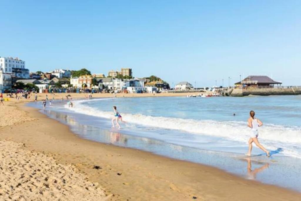 Ferienwohnung Stylish Holiday Let In Central Broadstairs Exterior foto