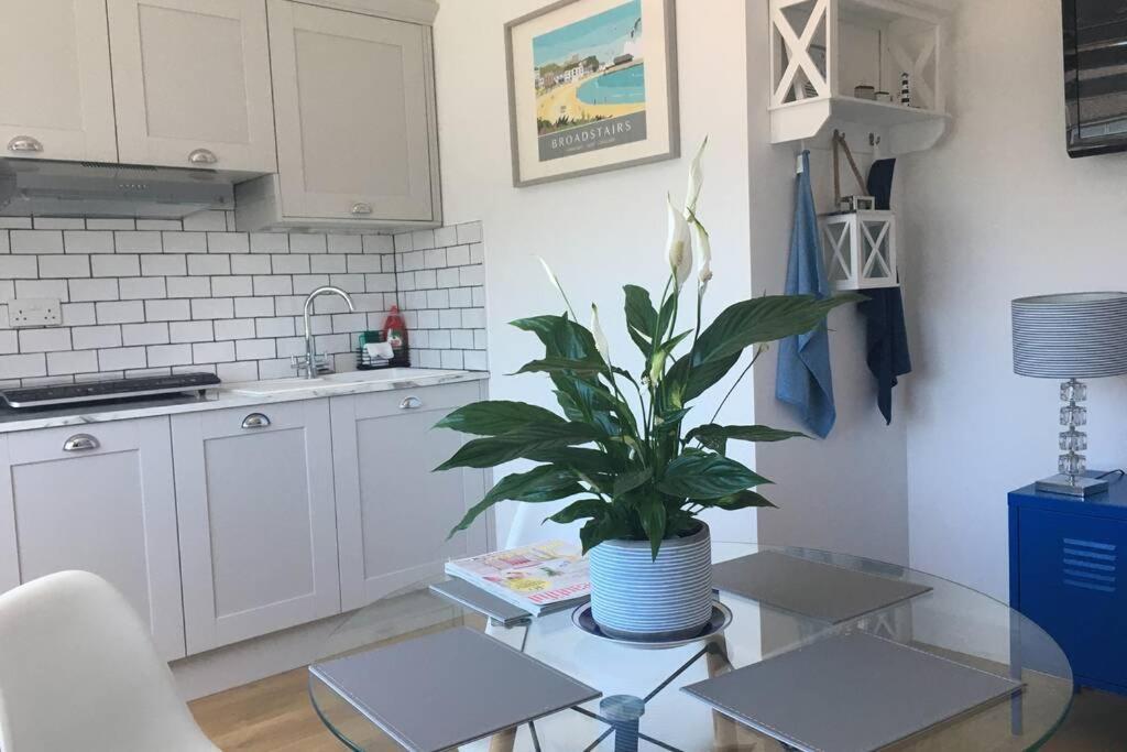 Ferienwohnung Stylish Holiday Let In Central Broadstairs Exterior foto